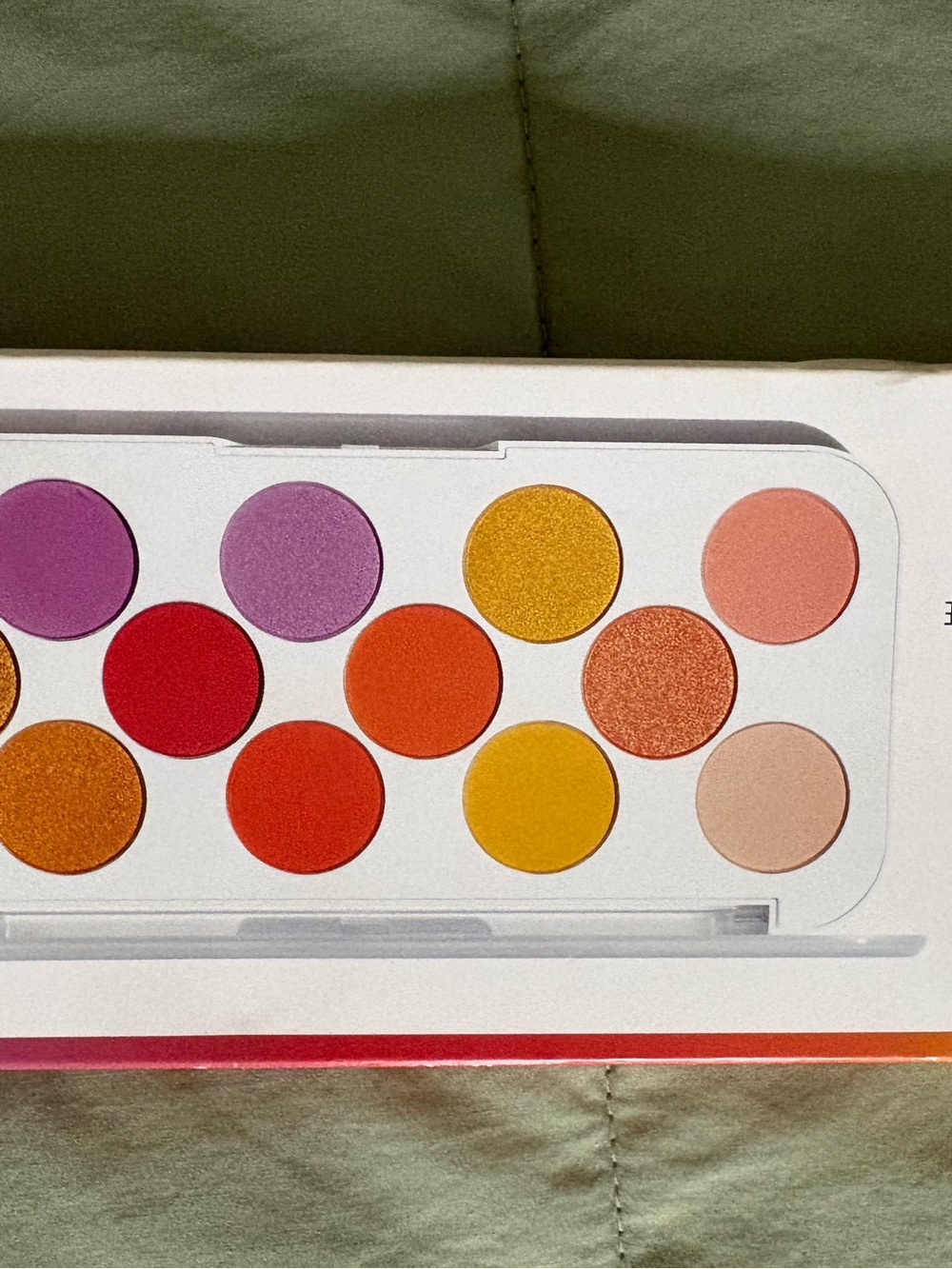 Morphe Eyeshadow Palette - Yellow, Orange, Red, Purple, Cream, Blush and Gold - Picture 4 of 5